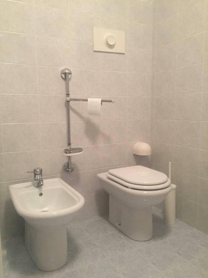 Apartamento Casa Palazzo Desenzano del Garda Exterior foto
