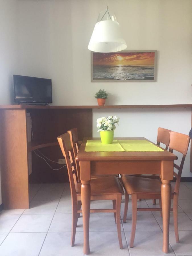 Apartamento Casa Palazzo Desenzano del Garda Exterior foto