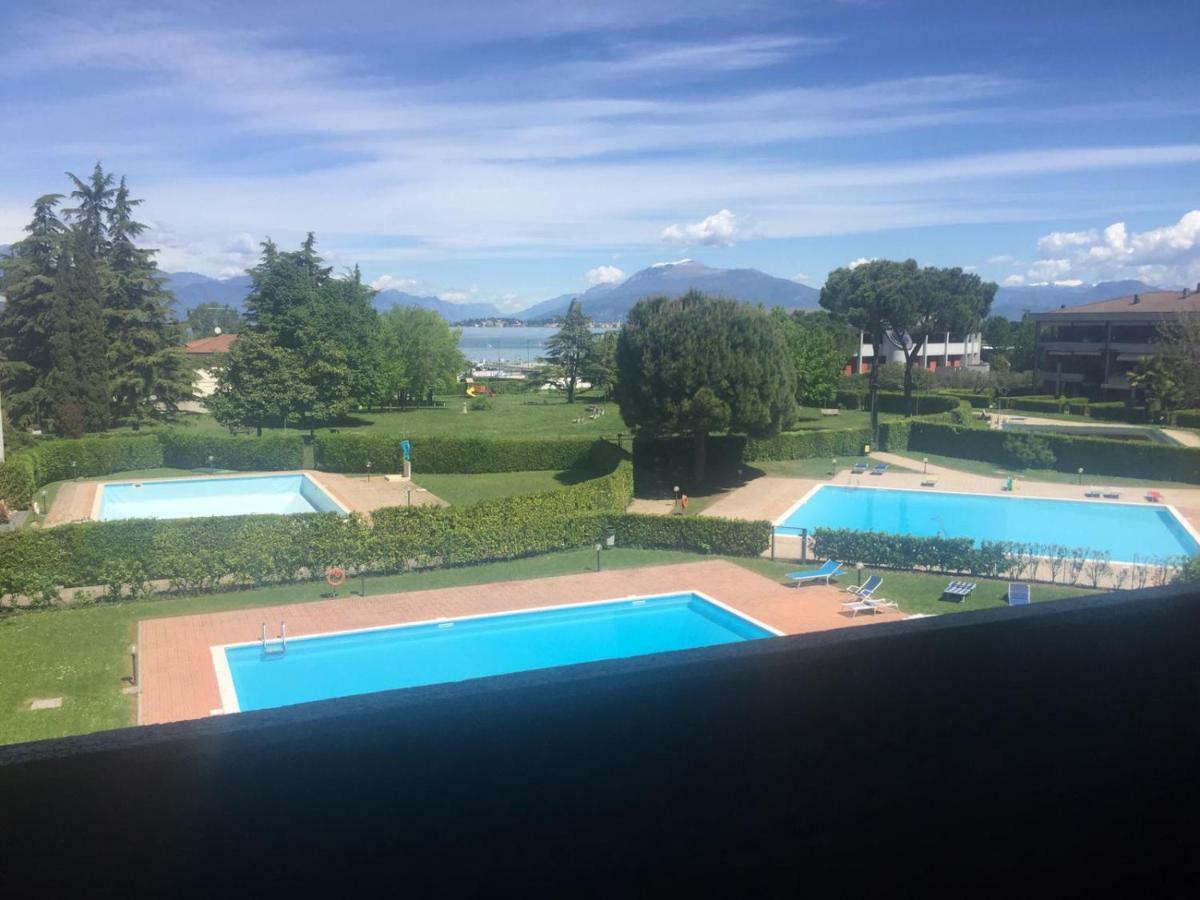 Apartamento Casa Palazzo Desenzano del Garda Exterior foto